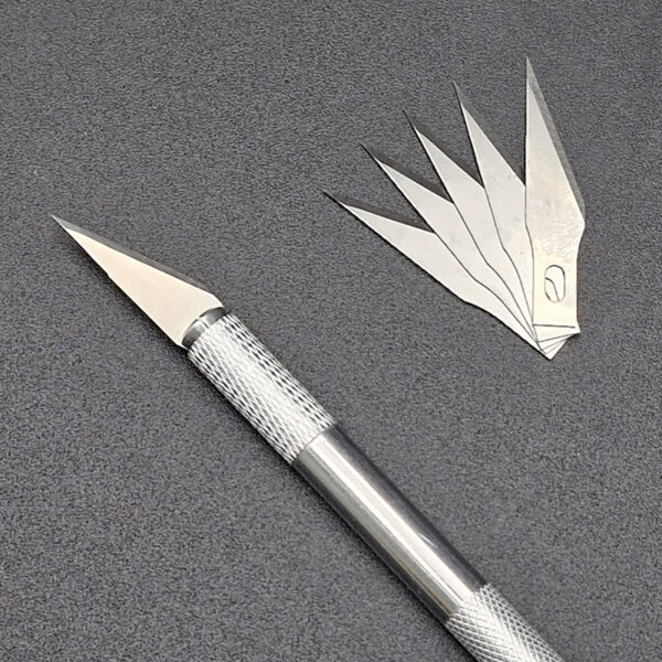 Bisturí punta de lanza